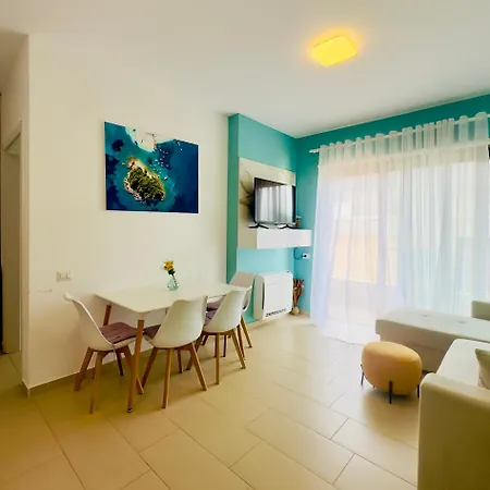 - Sunny In The Diamond Hill Complex - By Ggpremiumstays - 2 Double Bedrooms With Balcony - Private Parking *