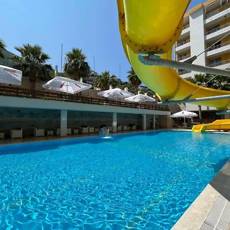 - Sunny In The Diamond Hill Complex - By Ggpremiumstays - 2 Double Bedrooms With Balcony - Private Parking Apartment Vlorë