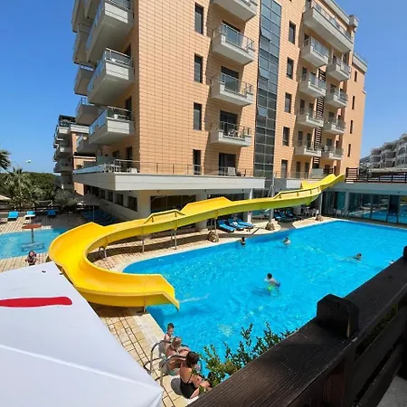 - Sunny In The Diamond Hill Complex - By Ggpremiumstays - 2 Double Bedrooms With Balcony - Private Parking Apartment Vlorë